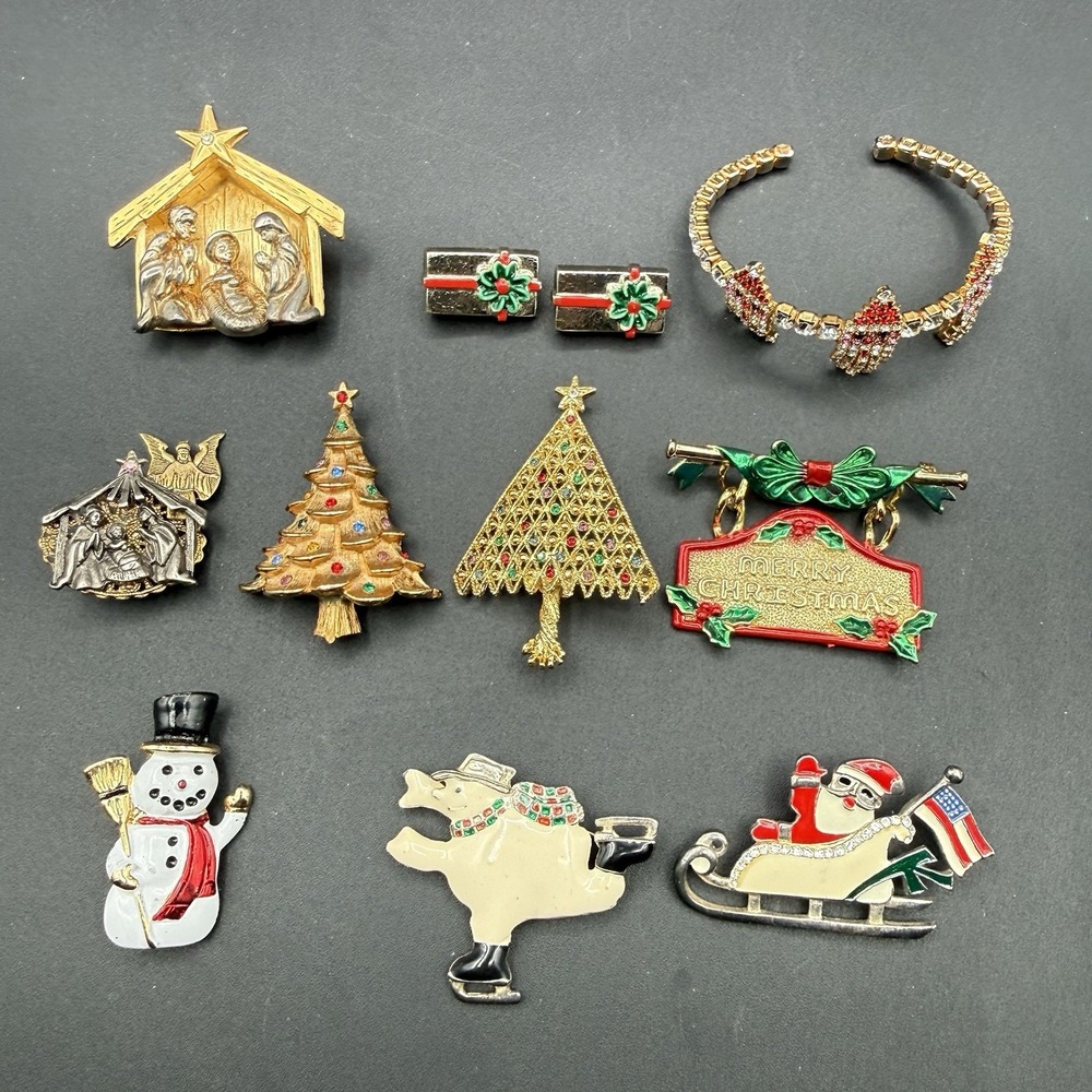 Vintage Christmas Jewelry Lot 10 Pins Brooches 1 Bracelet Gold Tone Holiday Set